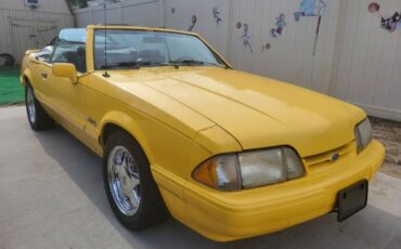 Ford-Mustang-1993