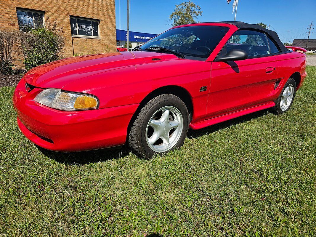 Ford-Mustang-1995-Red-Black-38302-12