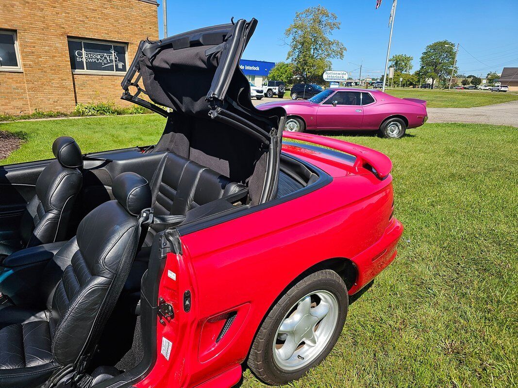 Ford-Mustang-1995-Red-Black-38302-15