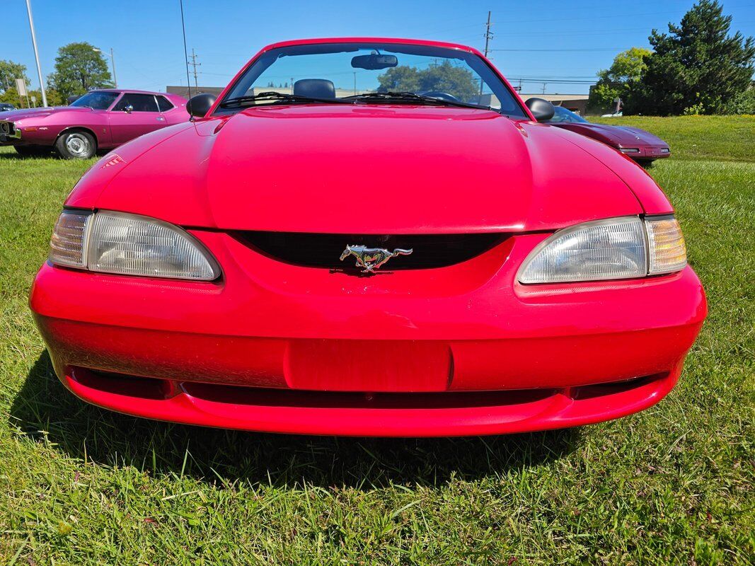 Ford-Mustang-1995-Red-Black-38302-2