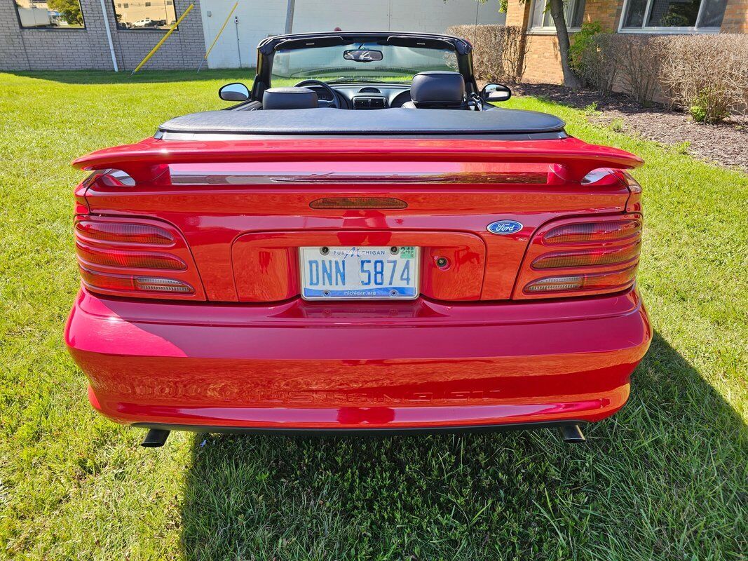 Ford-Mustang-1995-Red-Black-38302-8