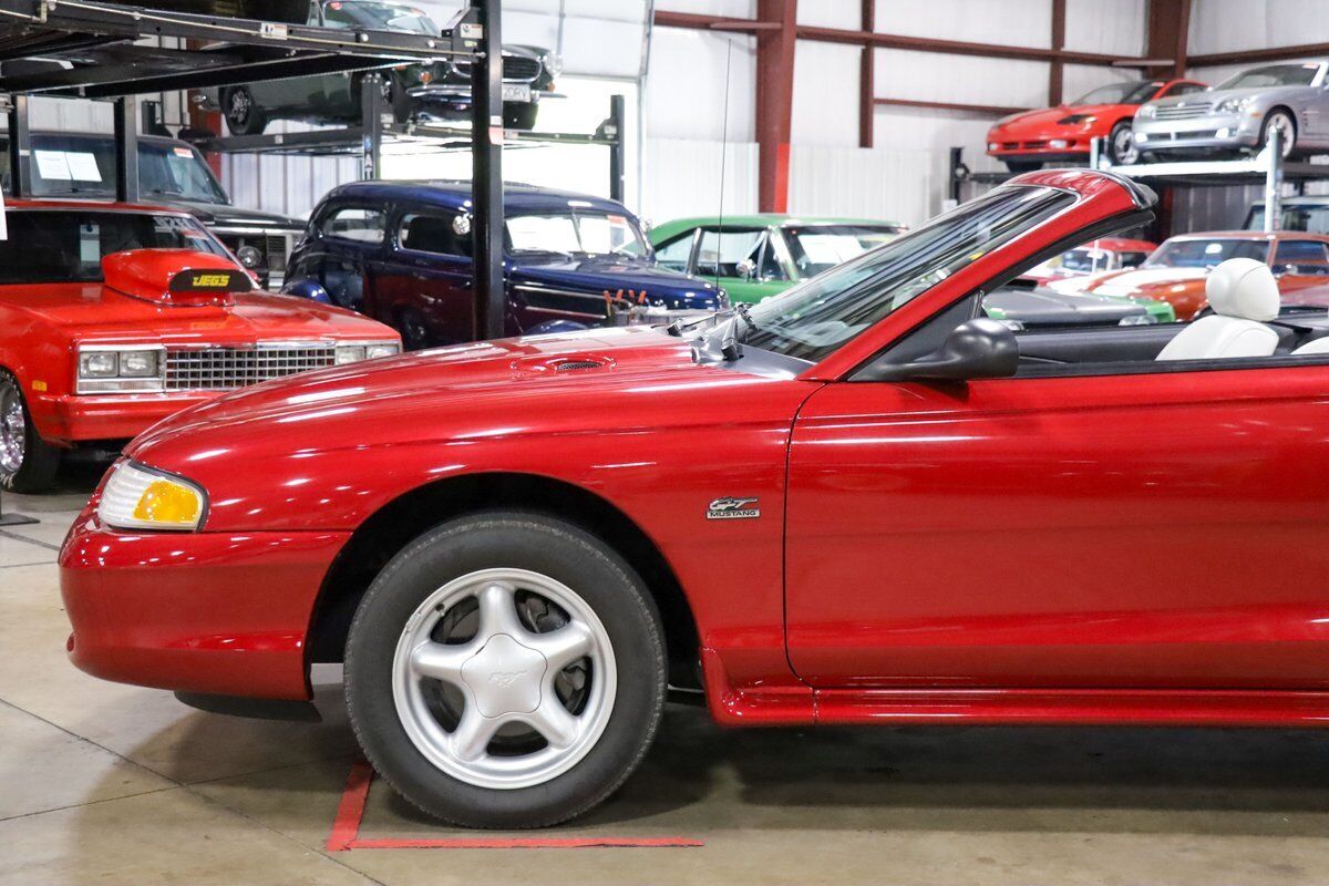 Ford-Mustang-1995-Red-White-42313-2