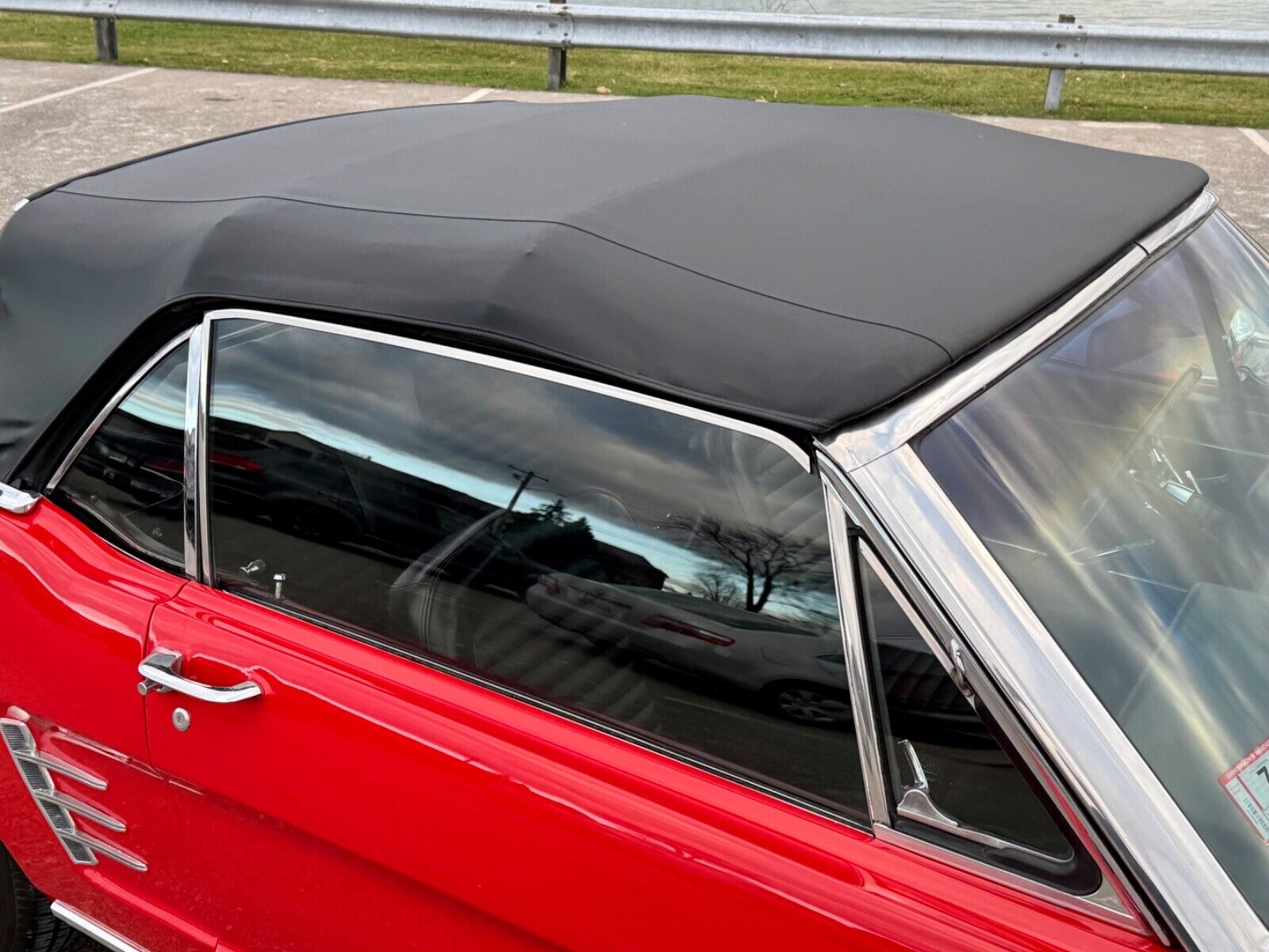 Ford-Mustang-Cabriolet-1966-Red-Black-65632-24