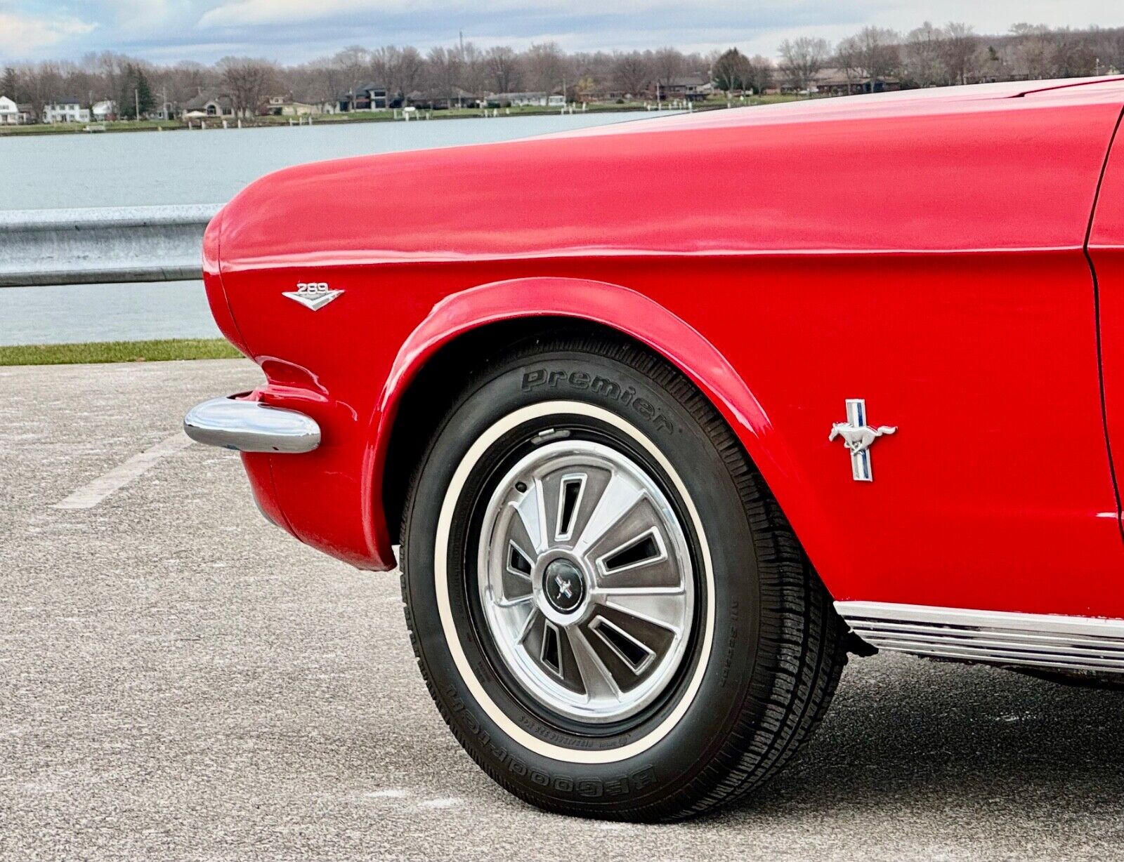 Ford-Mustang-Cabriolet-1966-Red-Black-65632-30