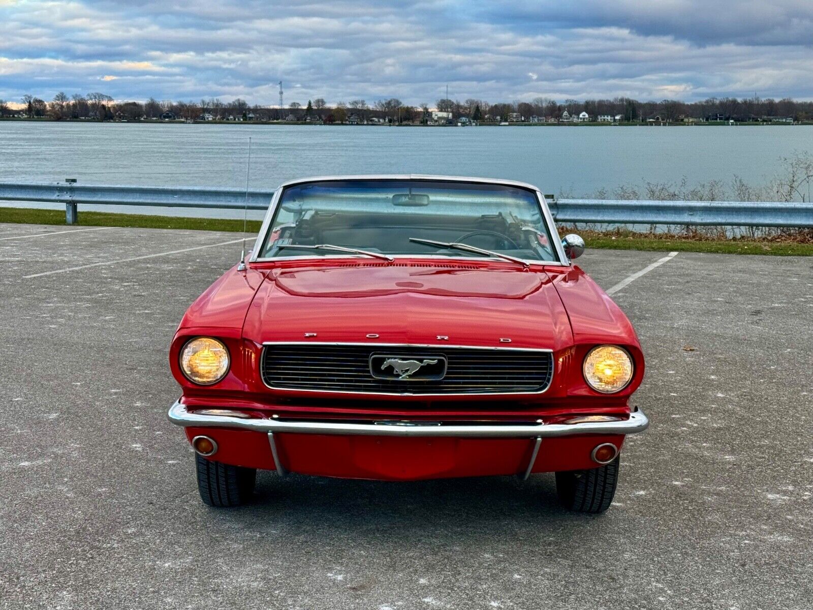 Ford-Mustang-Cabriolet-1966-Red-Black-65632-37