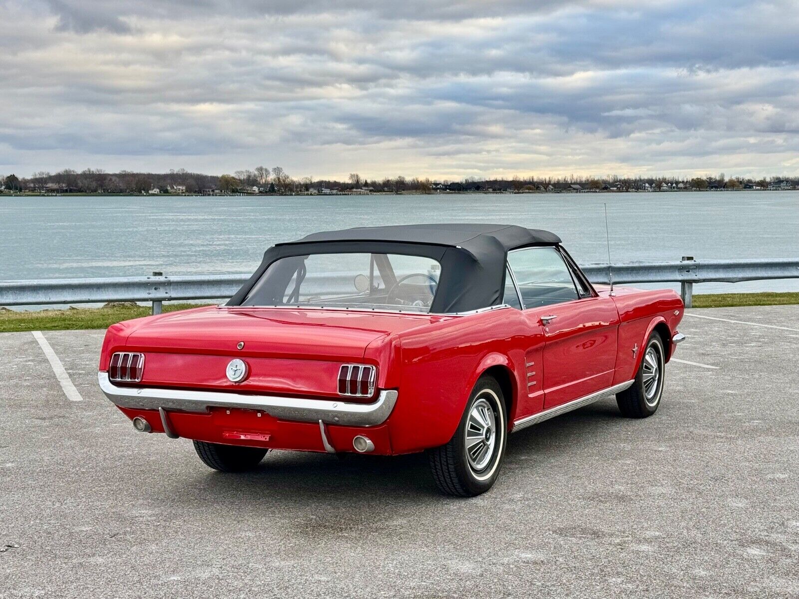 Ford-Mustang-Cabriolet-1966-Red-Black-65632-4