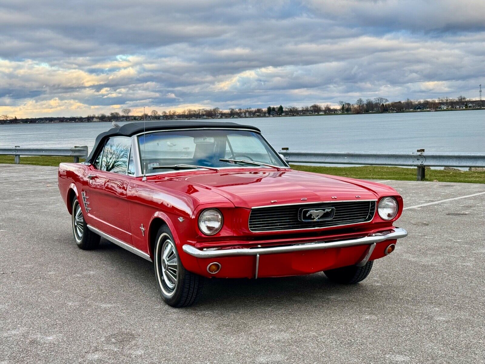 Ford-Mustang-Cabriolet-1966-Red-Black-65632-5