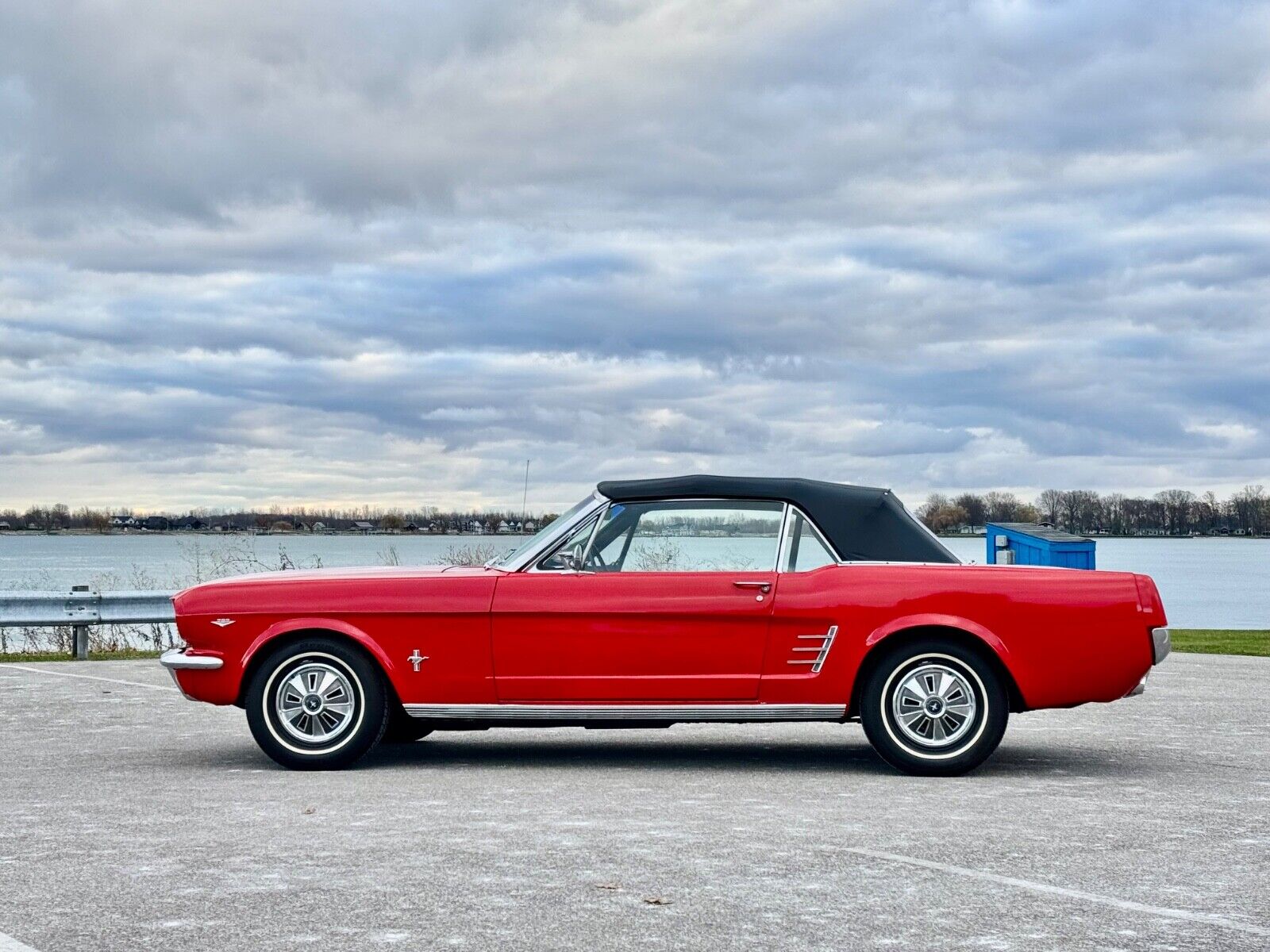 Ford-Mustang-Cabriolet-1966-Red-Black-65632-6