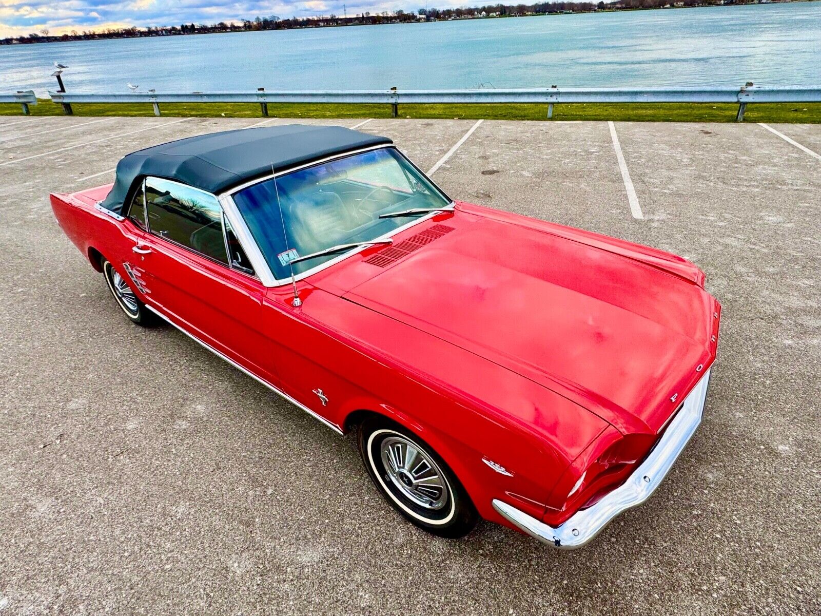 Ford-Mustang-Cabriolet-1966-Red-Black-65632-9