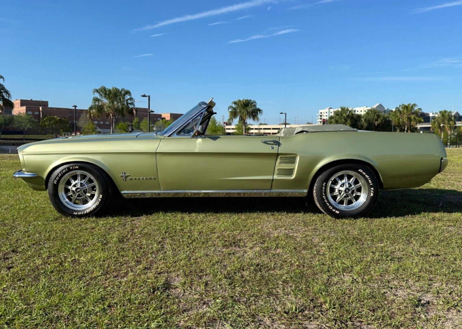 Ford-Mustang-Cabriolet-1967-22