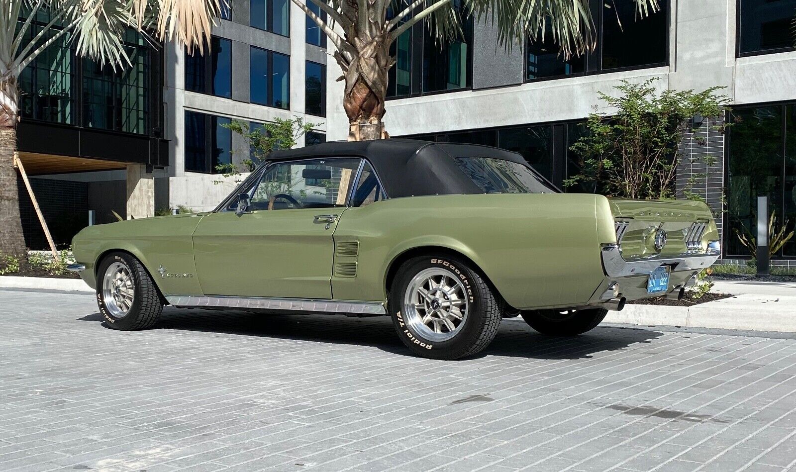 Ford-Mustang-Cabriolet-1967-32