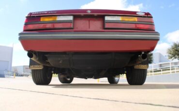 Ford-Mustang-Cabriolet-1983-Maroon-White-143323-7