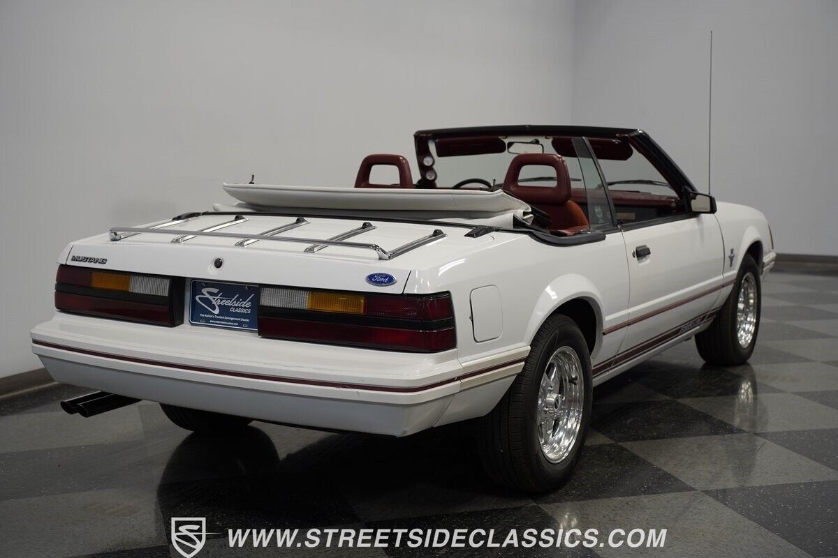 Ford-Mustang-Cabriolet-1984-11