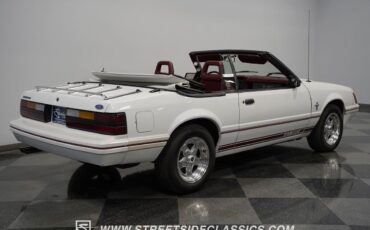 Ford-Mustang-Cabriolet-1984-12