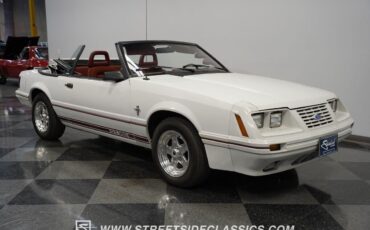 Ford-Mustang-Cabriolet-1984-14