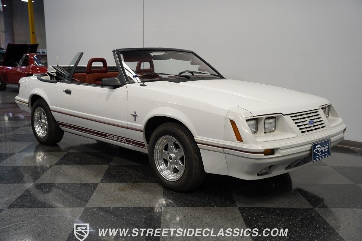 Ford-Mustang-Cabriolet-1984-14