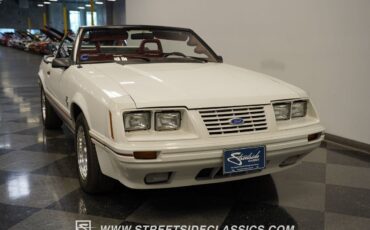 Ford-Mustang-Cabriolet-1984-15