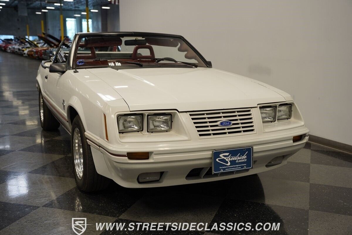 Ford-Mustang-Cabriolet-1984-15