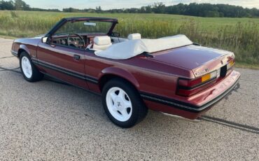 Ford-Mustang-Cabriolet-1984-27