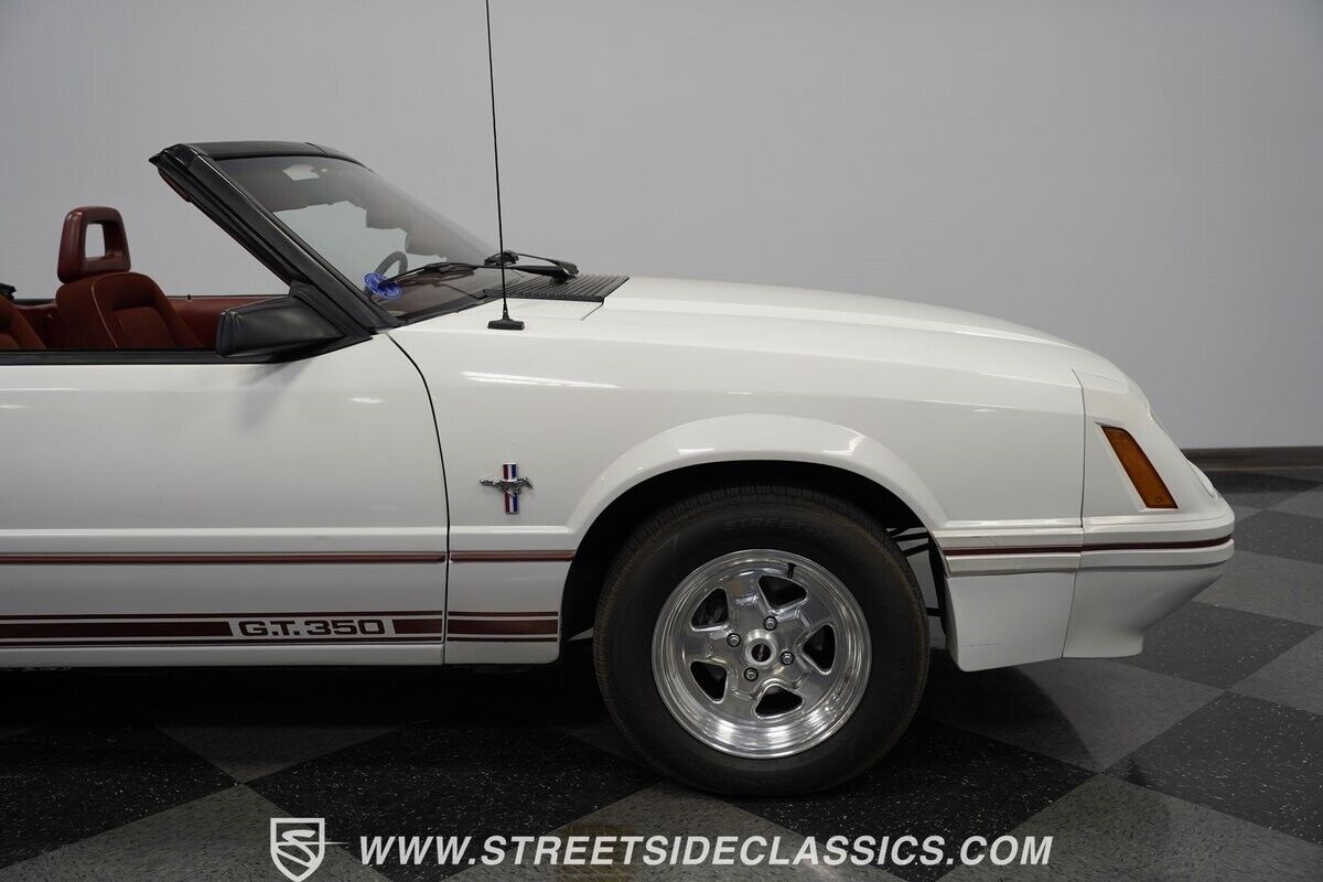 Ford-Mustang-Cabriolet-1984-28