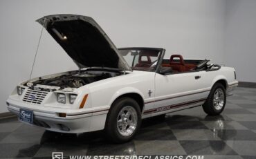 Ford-Mustang-Cabriolet-1984-29