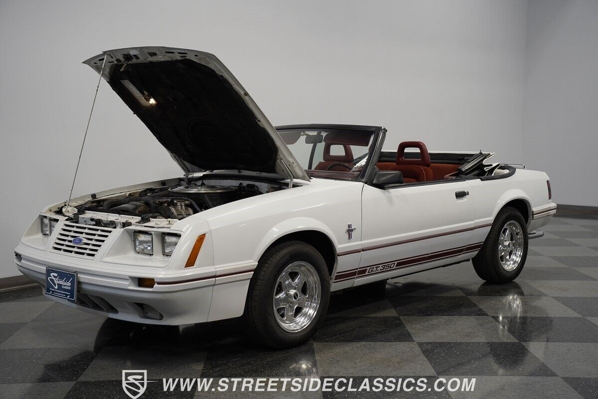 Ford-Mustang-Cabriolet-1984-29