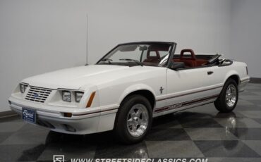 Ford-Mustang-Cabriolet-1984-5