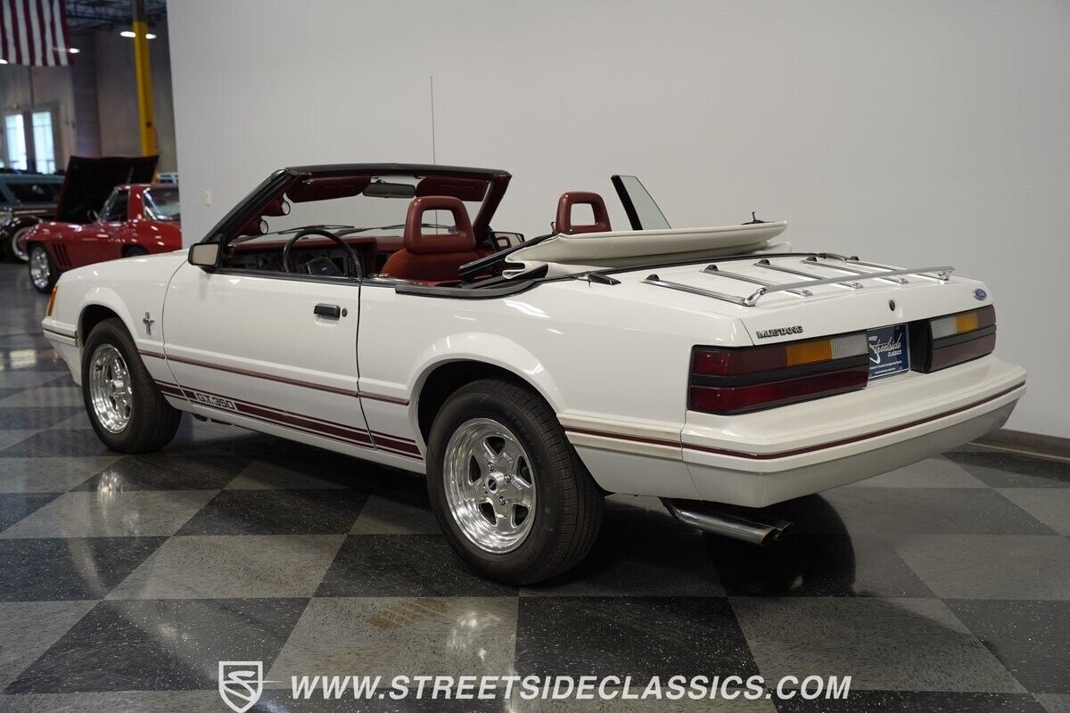 Ford-Mustang-Cabriolet-1984-7