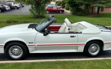 Ford-Mustang-Cabriolet-1988-4