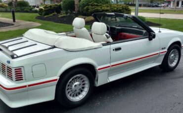 Ford-Mustang-Cabriolet-1988-5