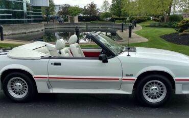 Ford-Mustang-Cabriolet-1988-6