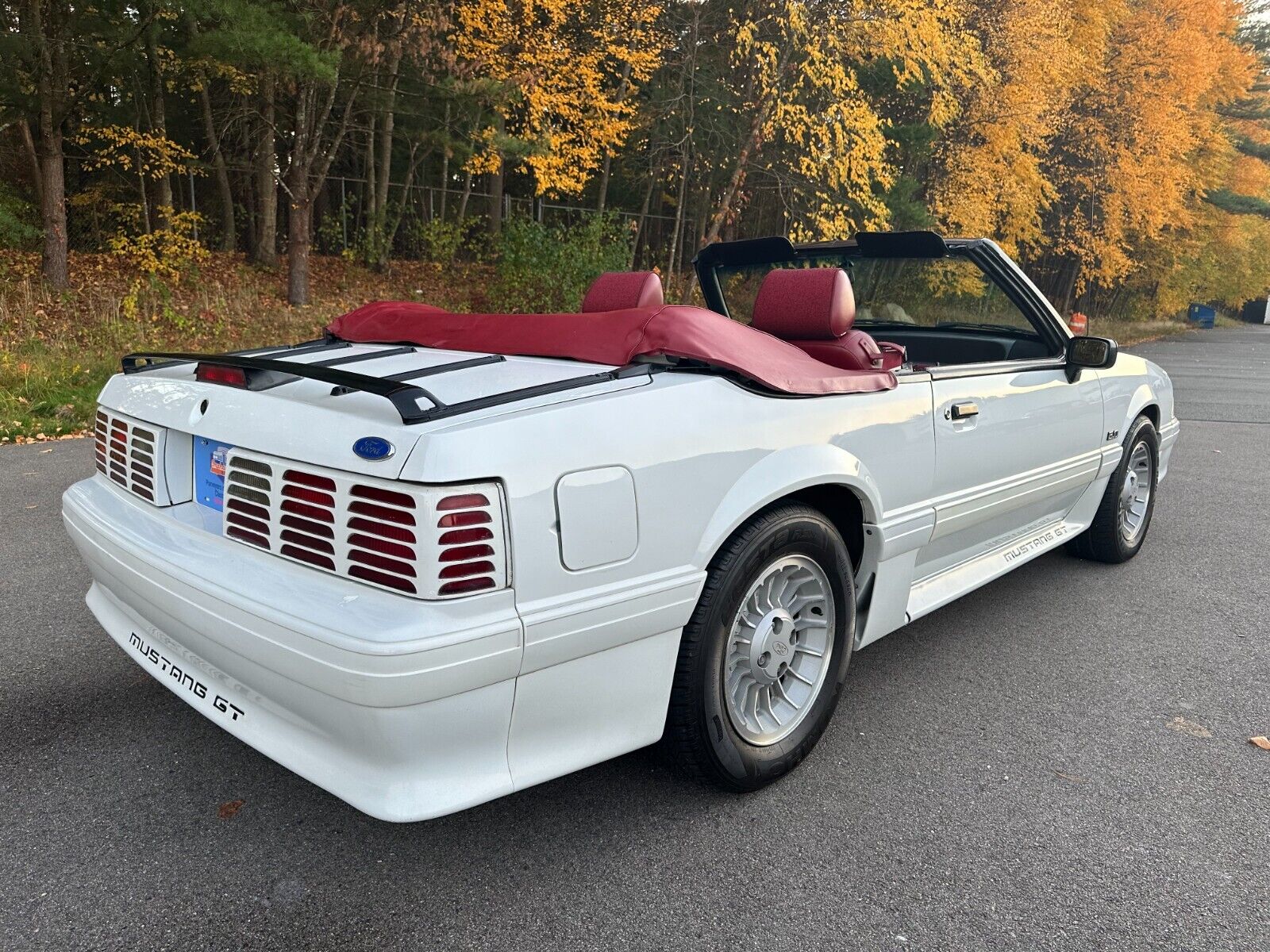 Ford-Mustang-Cabriolet-1989-10