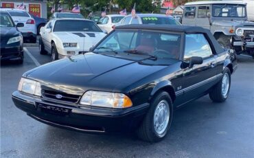 Ford-Mustang-Cabriolet-1989-3