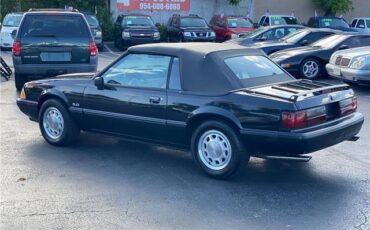 Ford-Mustang-Cabriolet-1989-6