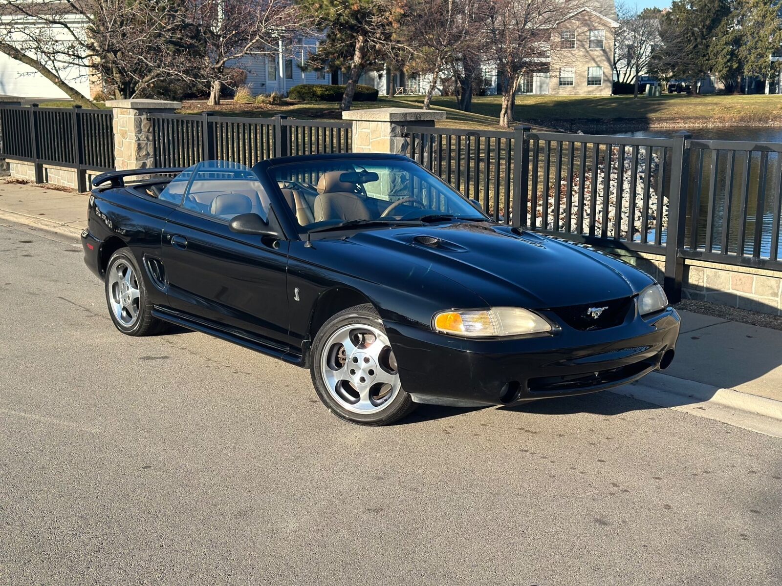 Ford-Mustang-Cabriolet-1996-1