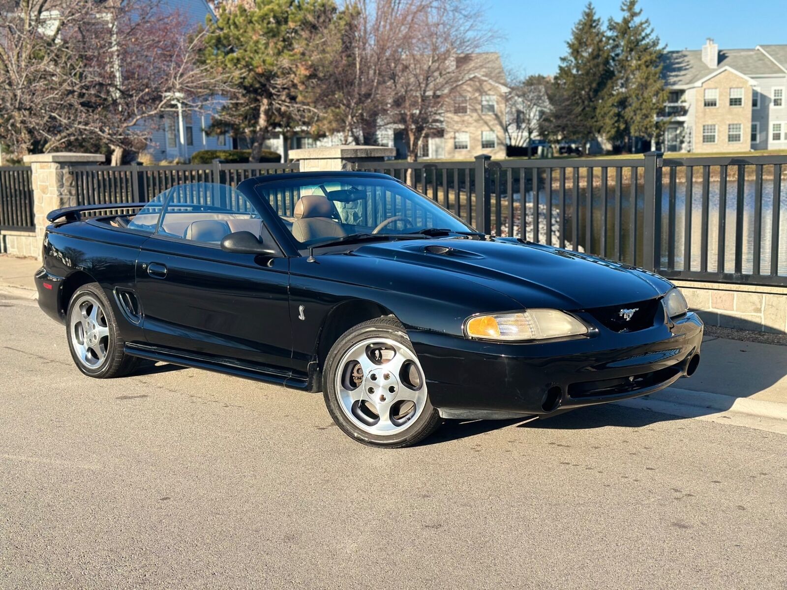 Ford-Mustang-Cabriolet-1996-2