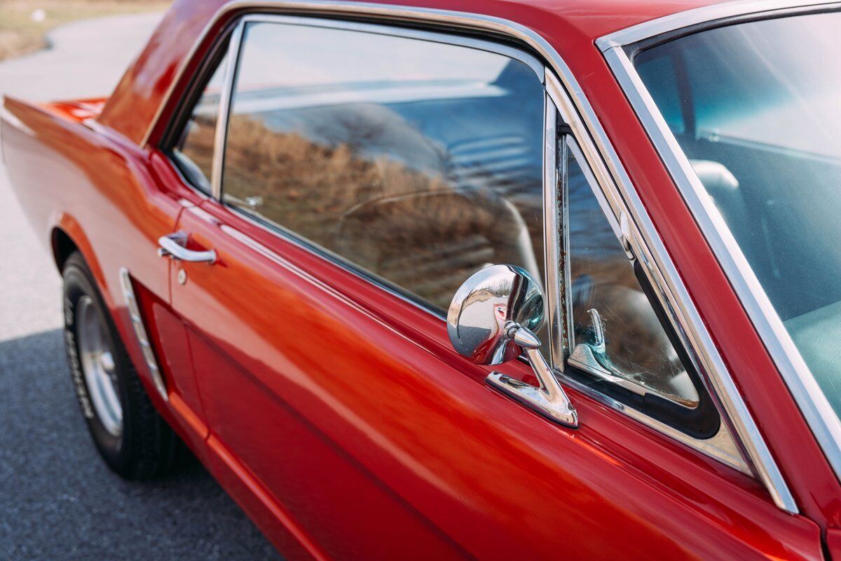 Ford-Mustang-Coupe-1965-17