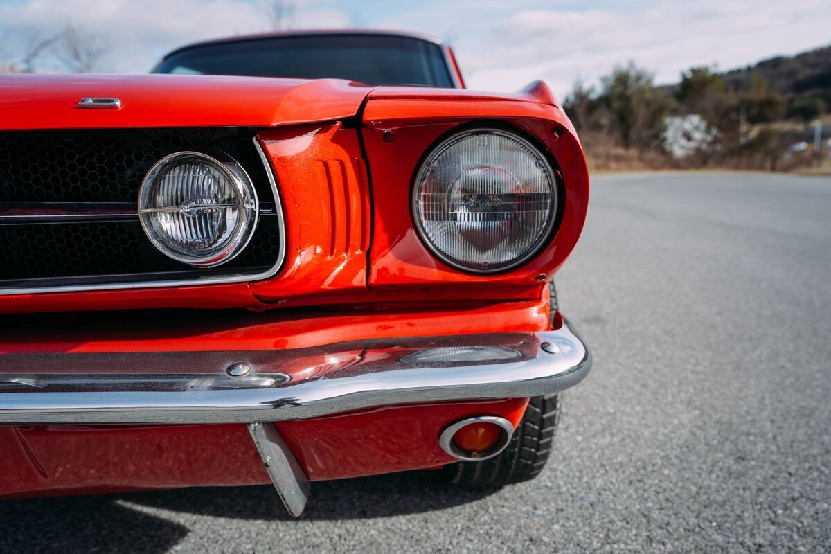 Ford-Mustang-Coupe-1965-32