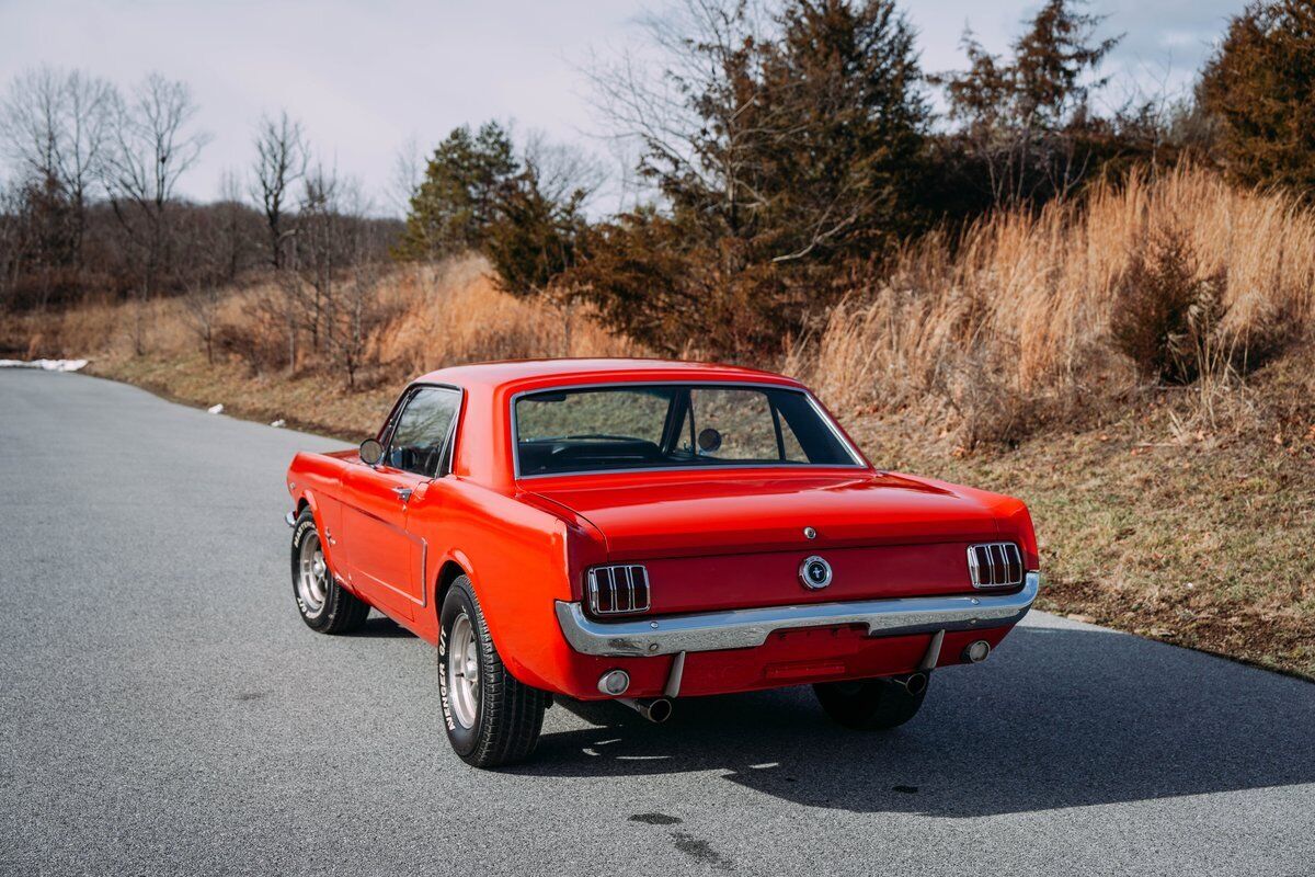 Ford-Mustang-Coupe-1965-4