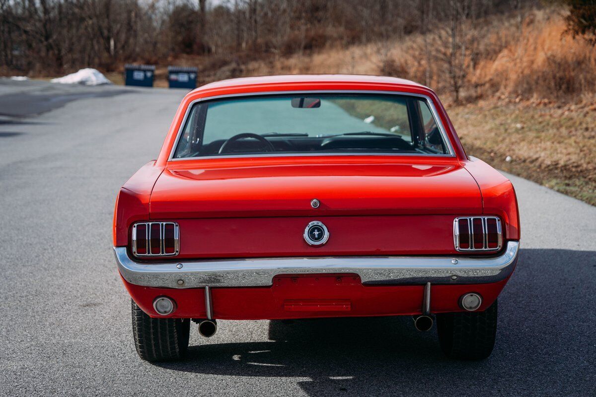 Ford-Mustang-Coupe-1965-7