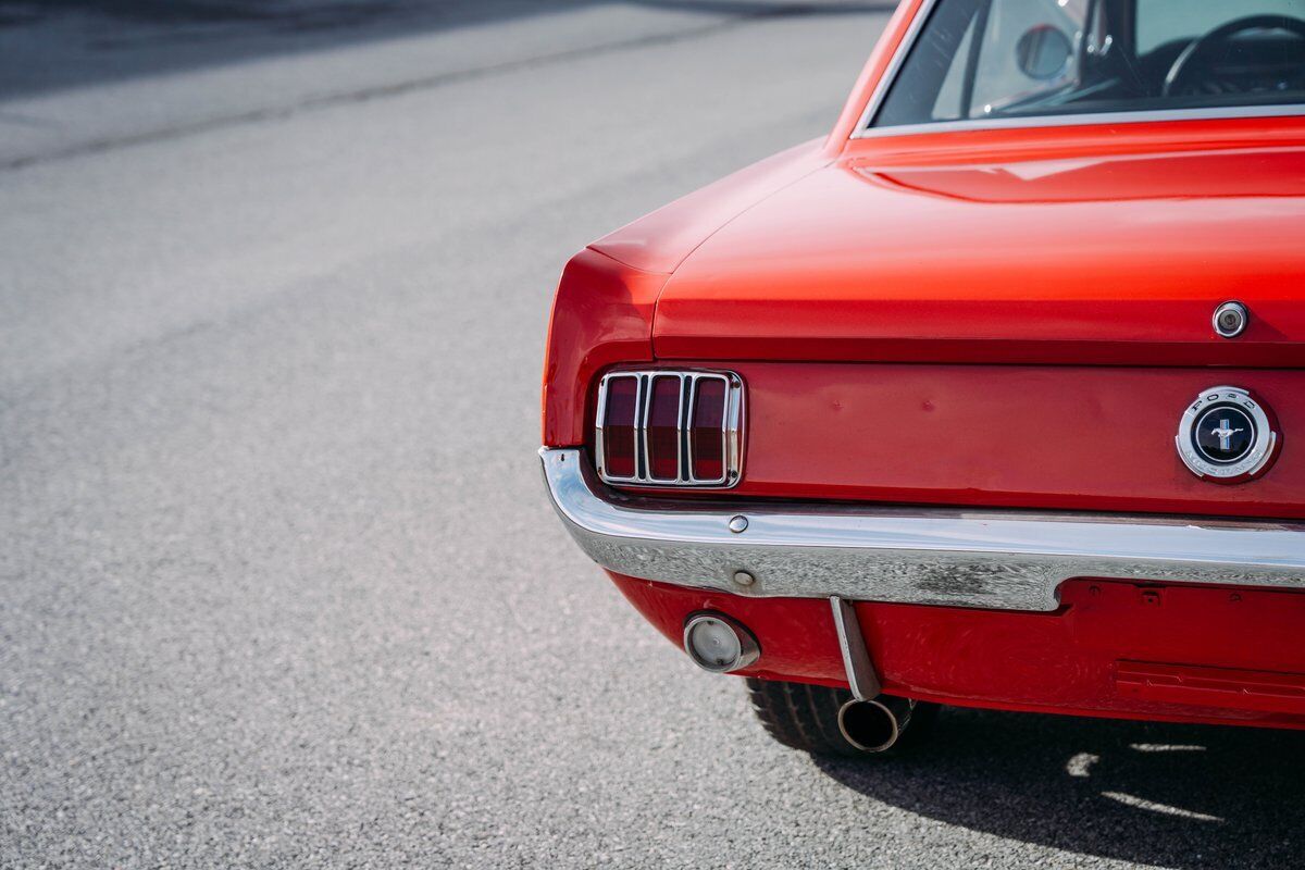 Ford-Mustang-Coupe-1965-9