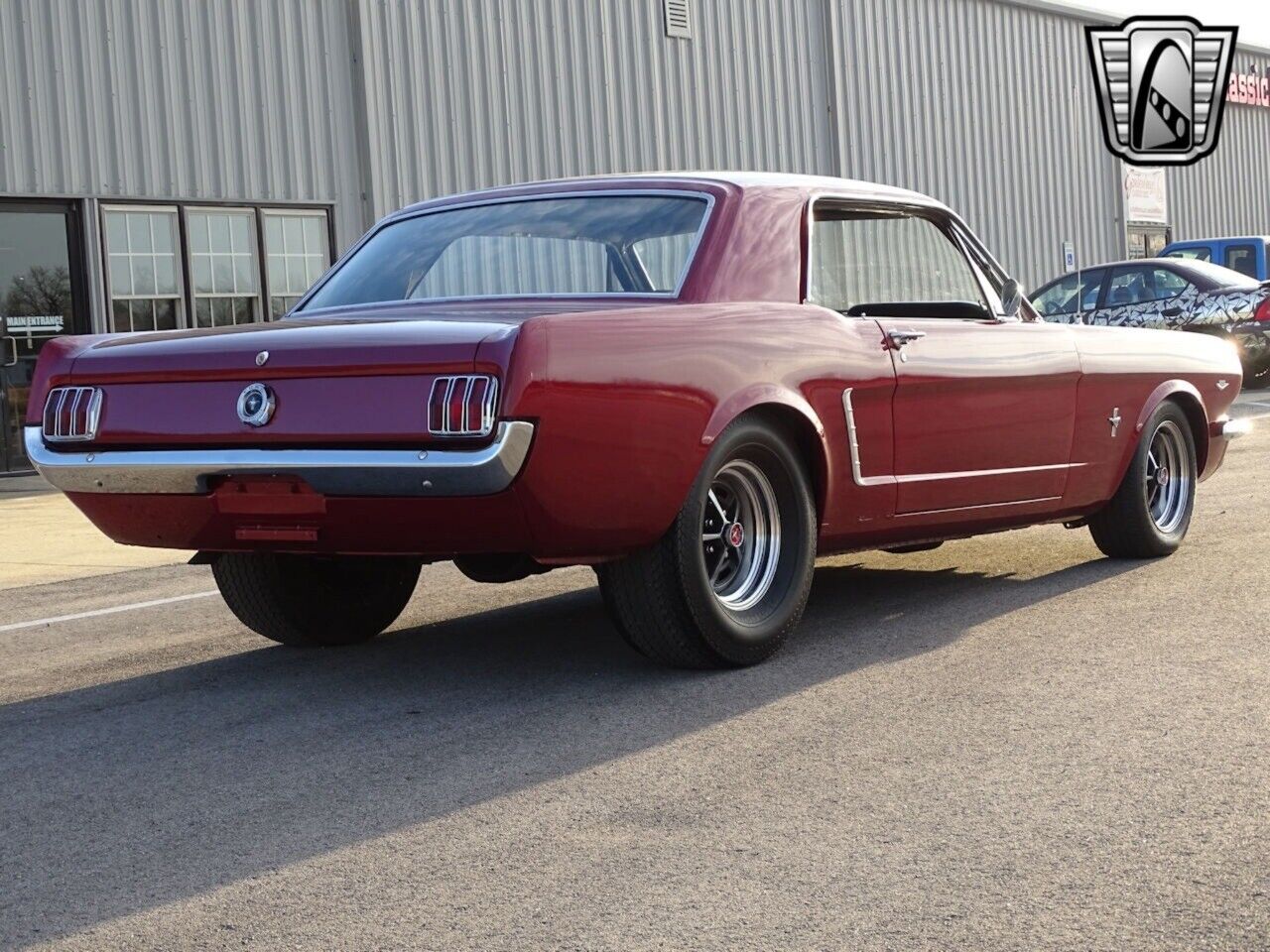 Ford-Mustang-Coupe-1965-Maroon-Black-95342-8