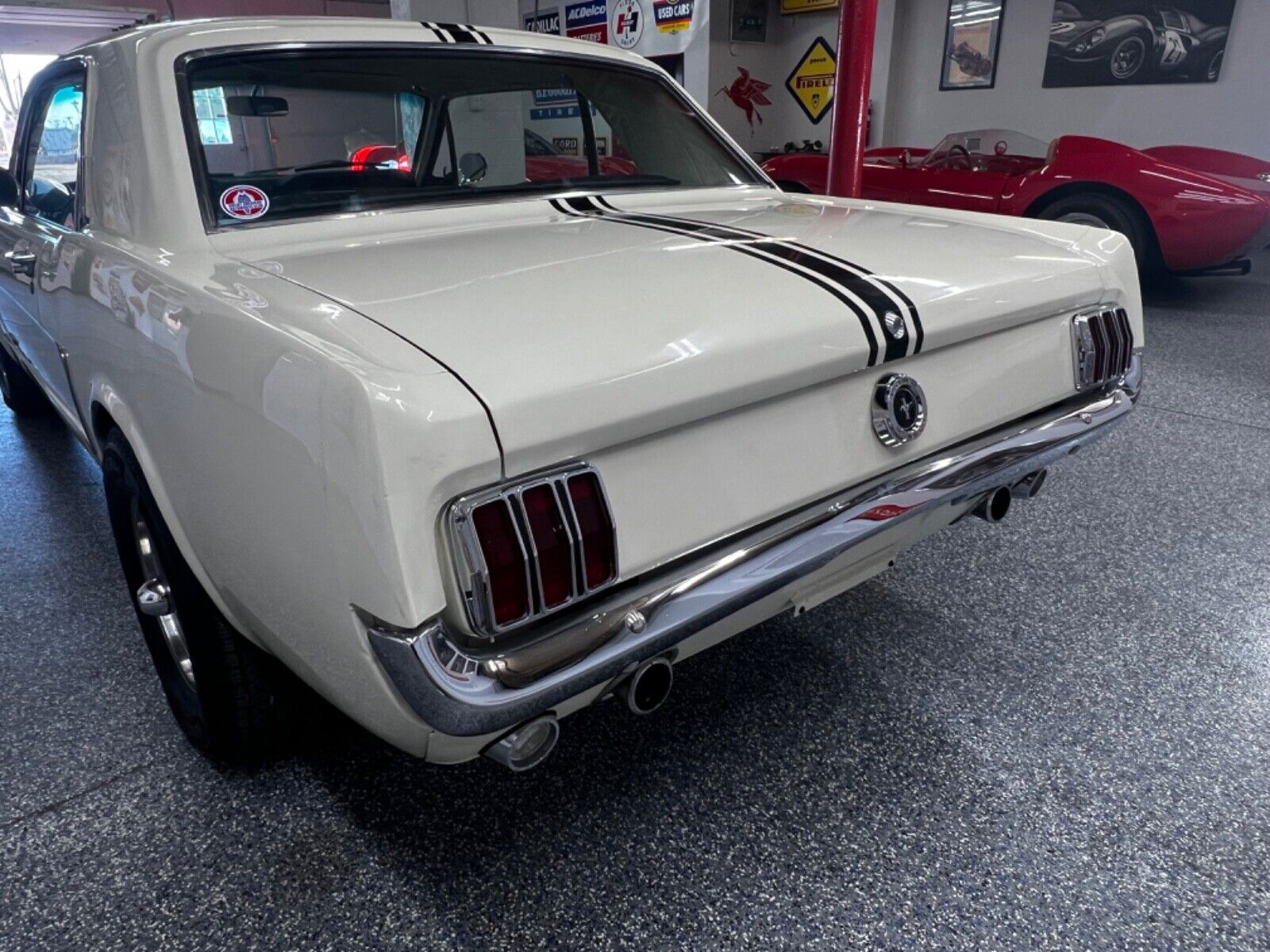 Ford-Mustang-Coupe-1965-White-23-5