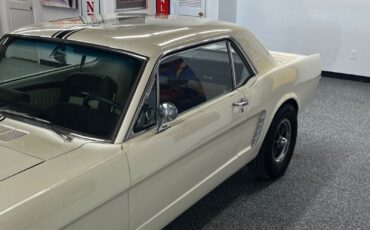 Ford-Mustang-Coupe-1965-White-23-6