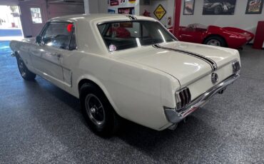 Ford-Mustang-Coupe-1965-White-23-7