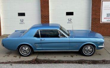 Ford-Mustang-Coupe-1966-73555-2