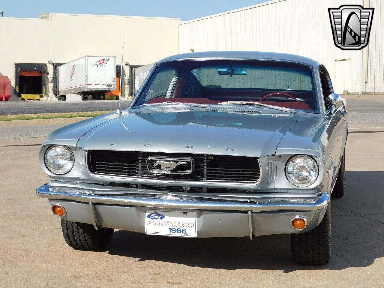 Ford-Mustang-Coupe-1966-Gray-Red-80952-11