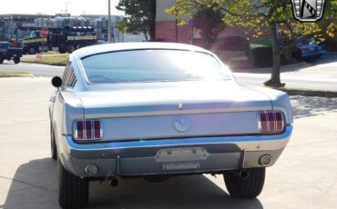 Ford-Mustang-Coupe-1966-Gray-Red-80952-5