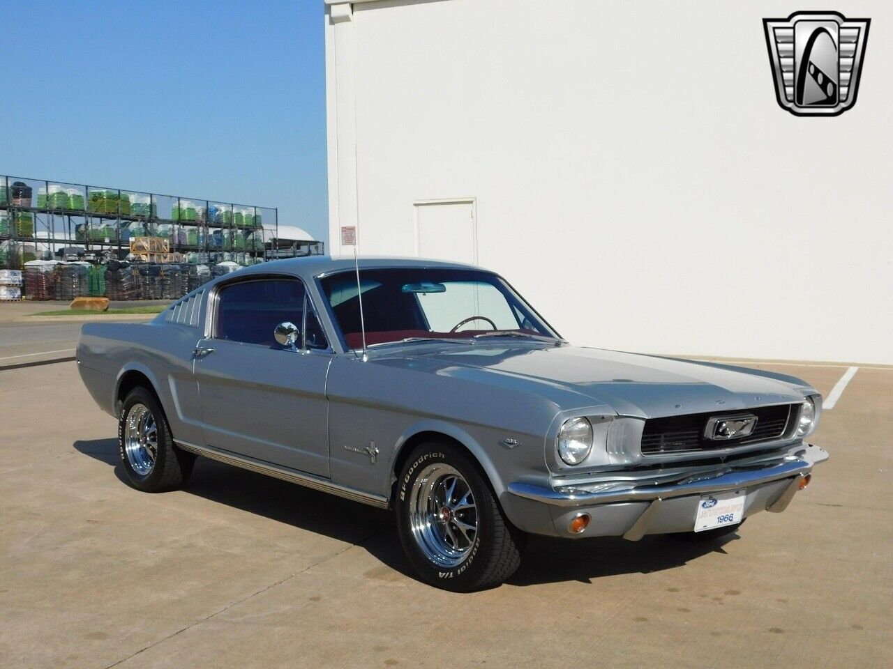 Ford-Mustang-Coupe-1966-Gray-Red-80952-9