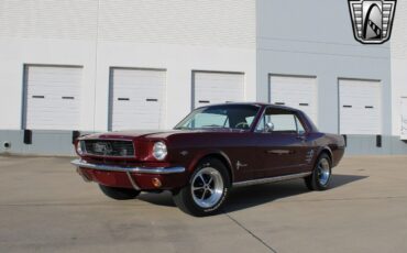 Ford-Mustang-Coupe-1966-Maroon-Tan-157365-2